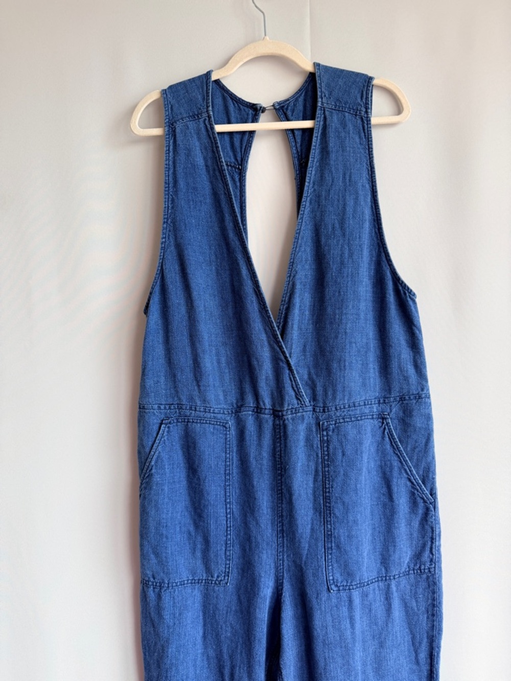 Free People 100% Linen Deep V Cropped Jumpsuit –  Romper Size Large